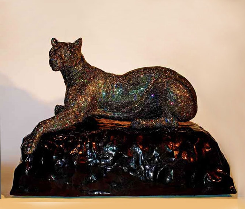 AAA.-Powerful-Blk-Cat-Sculpture